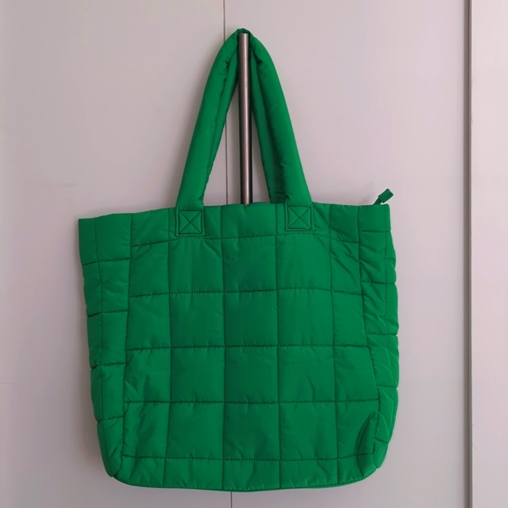 Puffy tote bag